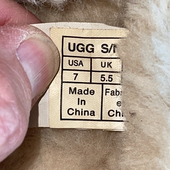 UGG Chestnut Ansley Shearling Lined Slipper - Picture 9 of 9